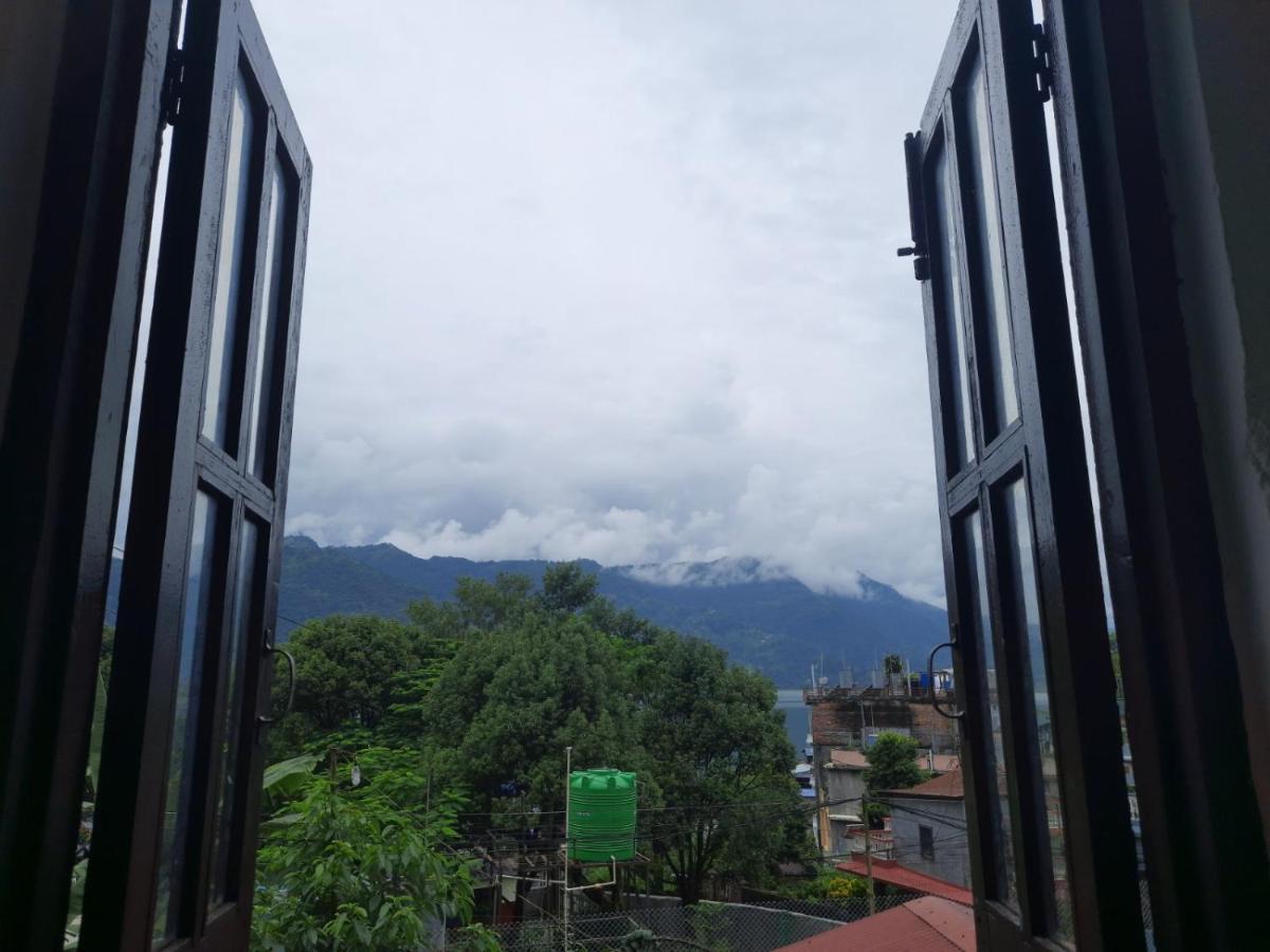 Hotel Aerial View Pokhara Exteriör bild